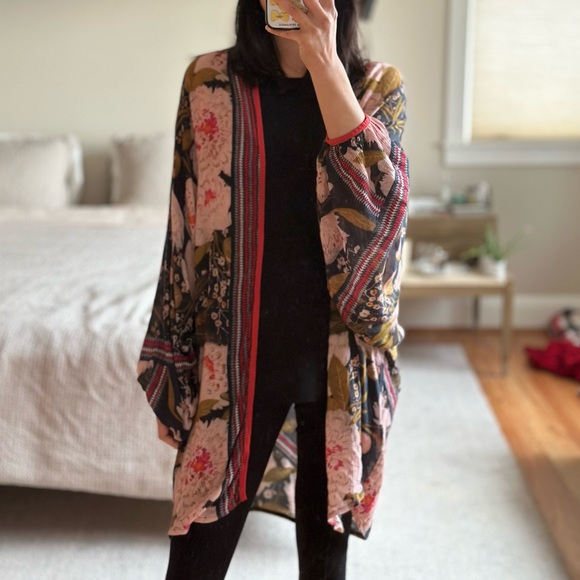 Anthropologie Kimono Style Floral Cardigan Shawl - Picture 1 of 4